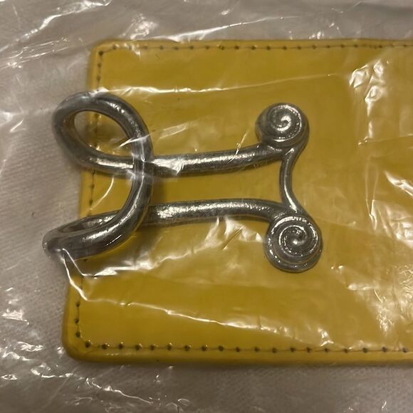 HOT IN HOLLYWOOD vintage belt yellow - Picture 3 of 4